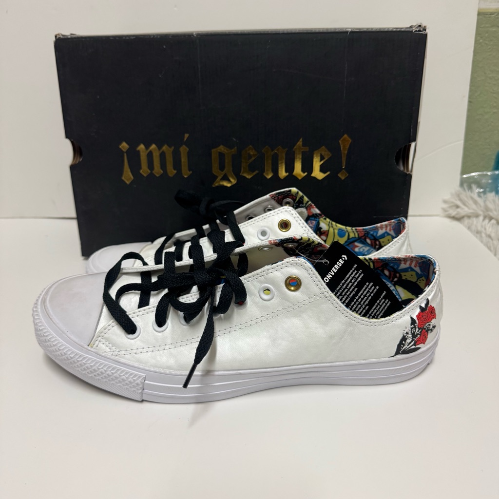 Converse Mi Gente Low Top Sz 11 Brand New